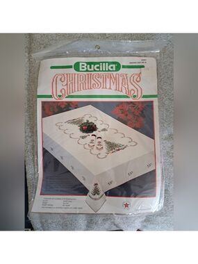 VTG BUCILLA Christmas Holiday Tree Stamped Crosstitch Napkins 82651 Sealed Pkg